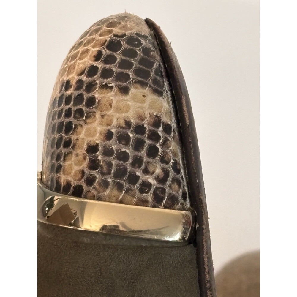 Tory Burch Suede Snakeskin Cap Toe Pumps Size 8 Gold Logo Leather Sole Heels - Picture 9 of 9